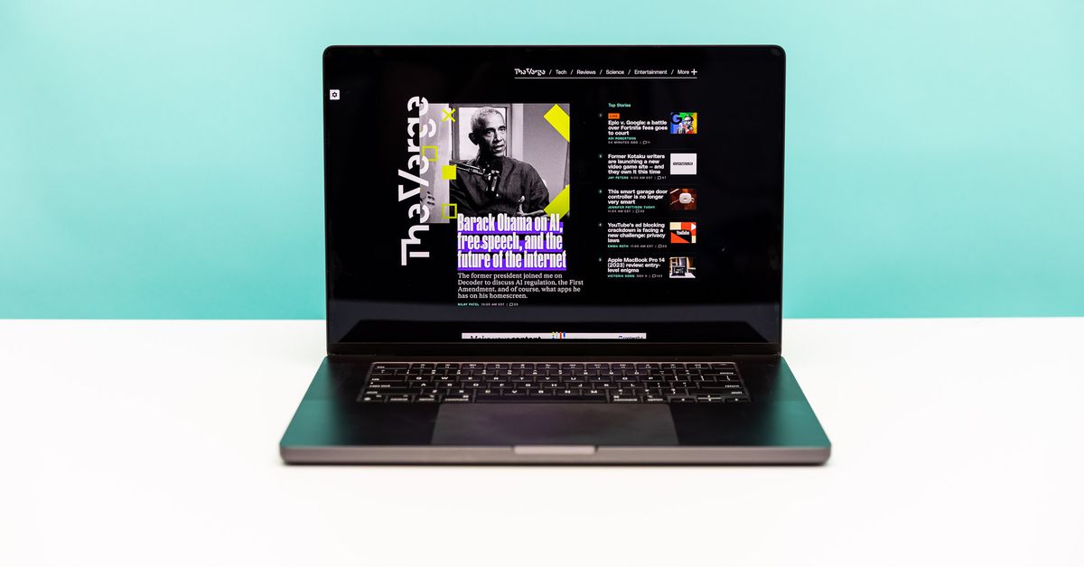 236896 MacBook Pro 16 M3 AKrales 0617 1